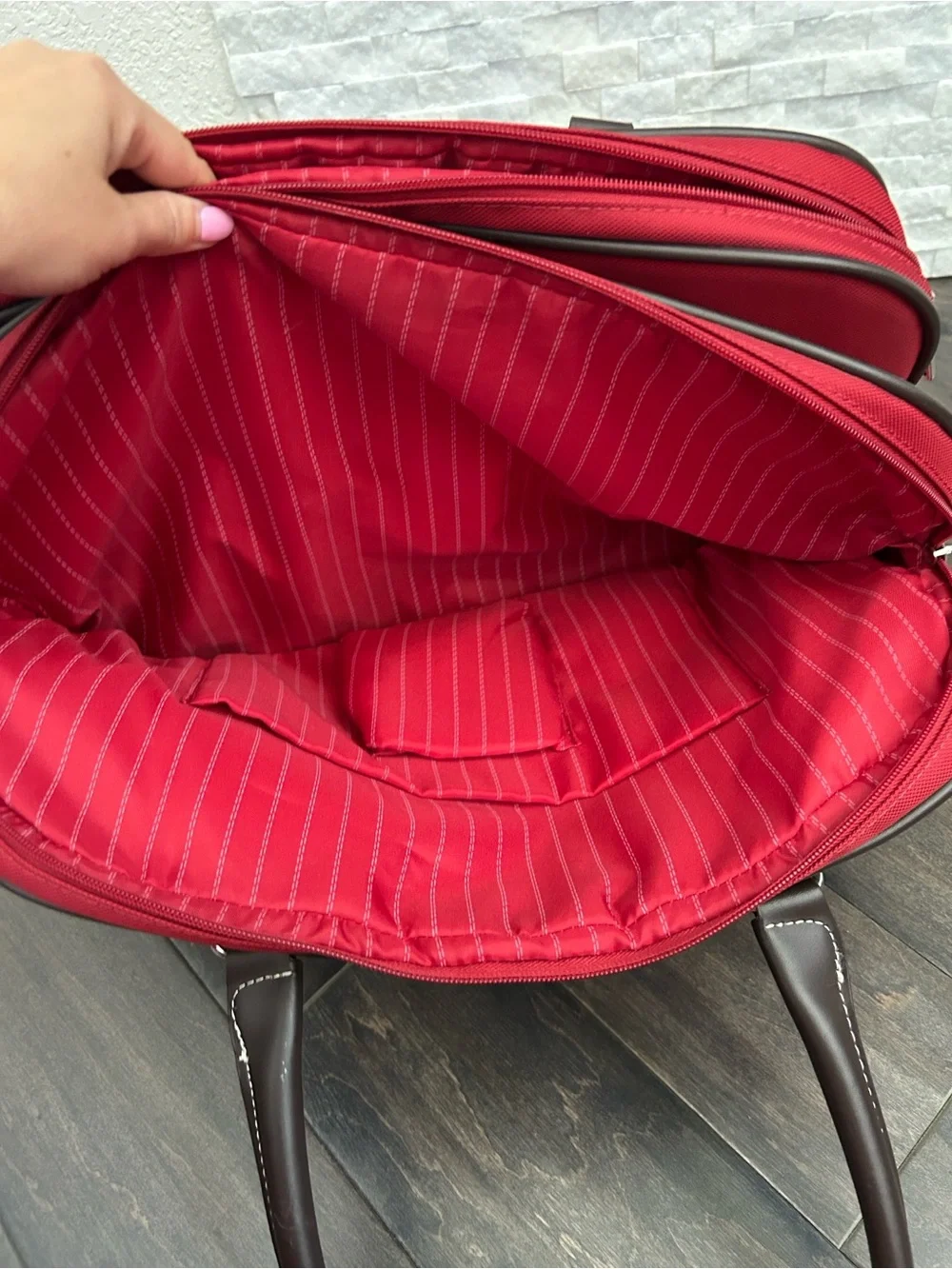 Chaps Red Triple Compartment Weekender Travel Tote Bag Brown Trim